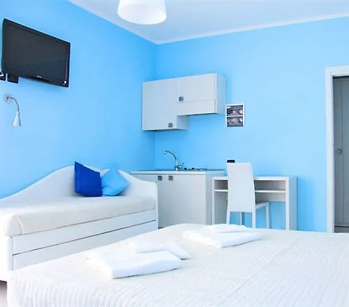 צ'סנטיקו Hotel Leonardo 3*,  איטליה